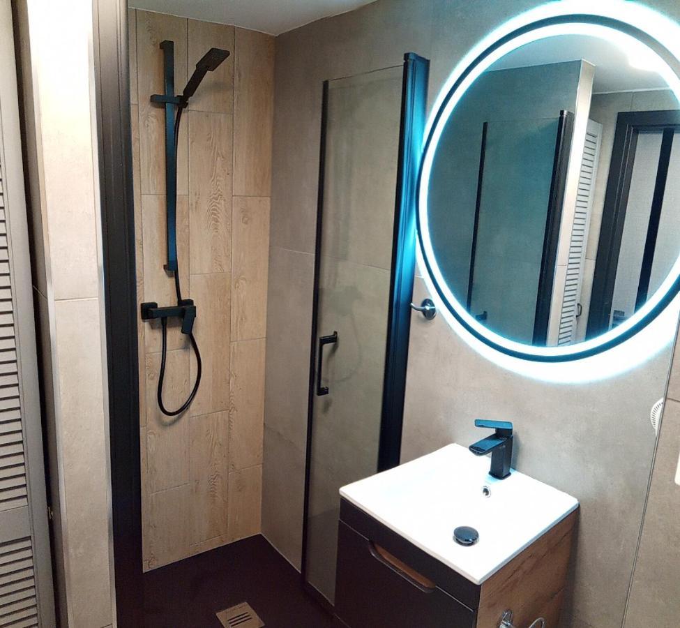 Wroclove Airport Loft فروتسواف المظهر الخارجي الصورة